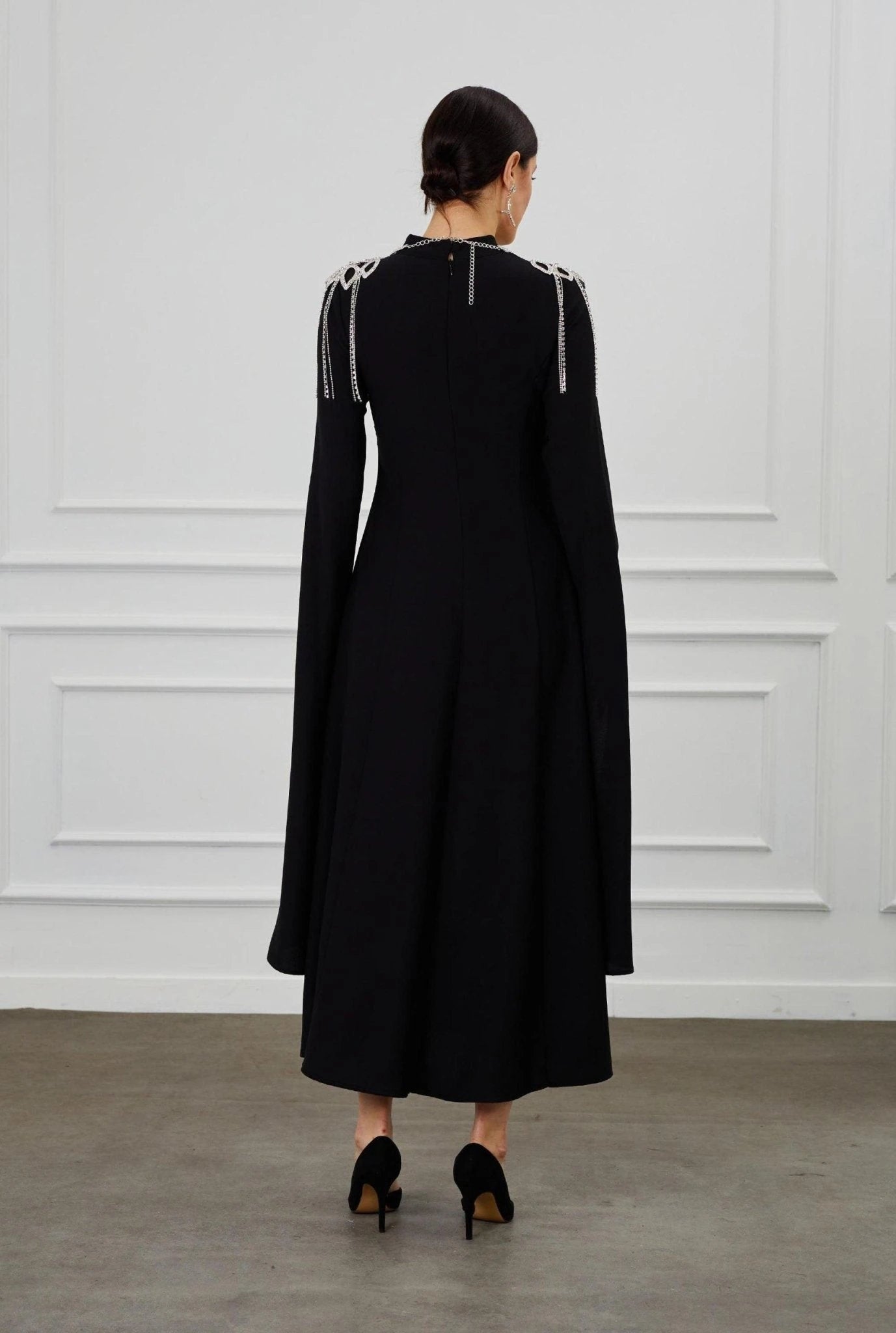 Siyah Pelerin Kol Tesettür Elbise - FioraofDress - tesettur - abiye - 44 - hijab - evening - dress