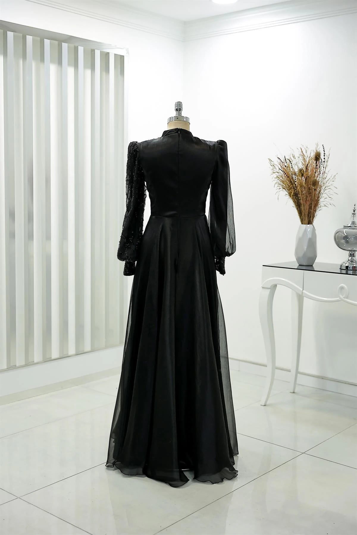 Organze Boncuklu Dantel İşlemeli Güneş Tesettür Abiye Siyah - FioraofDress - tesettur - abiye - 44 - hijab - evening - dress