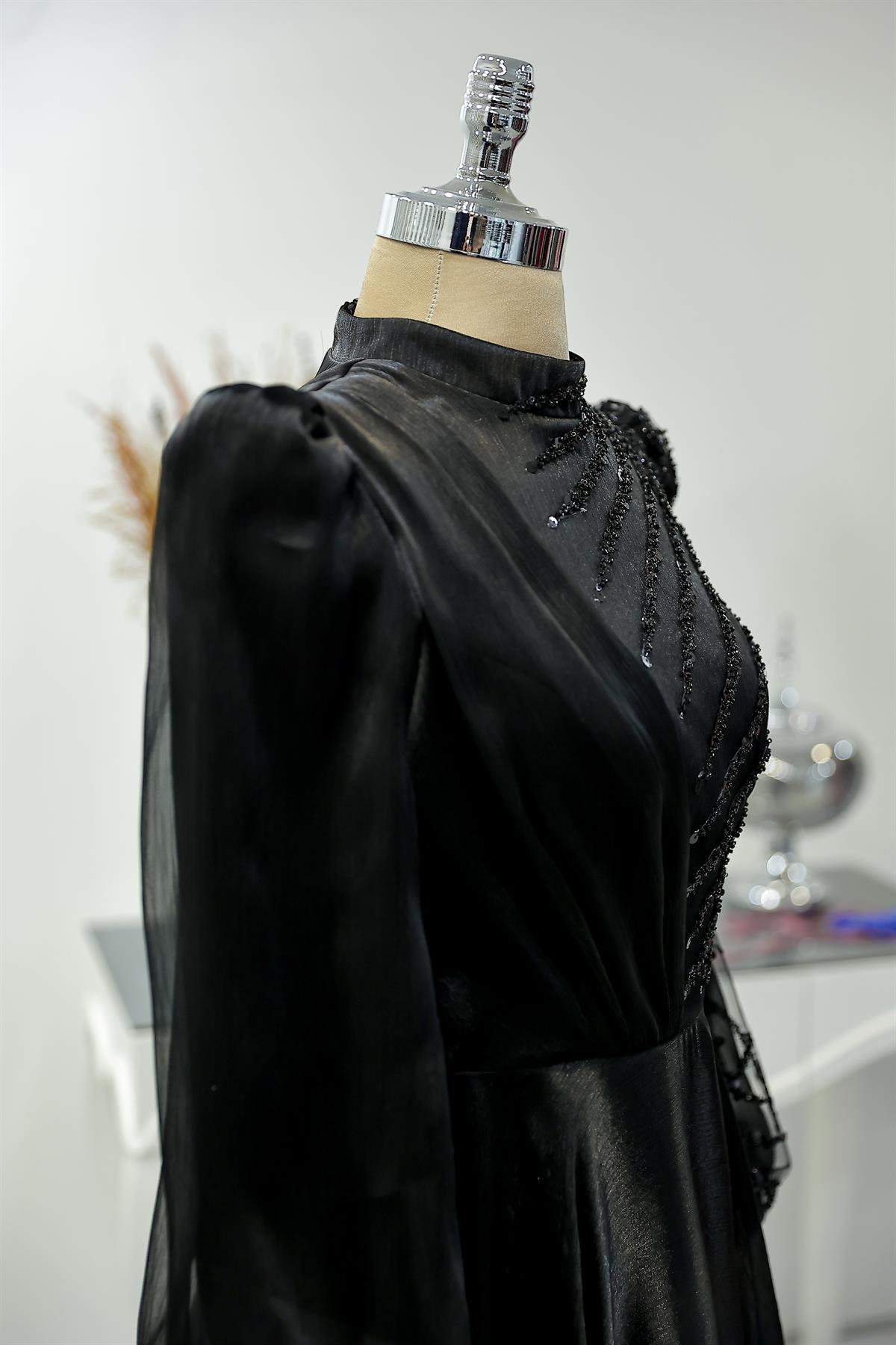 Organze Boncuklu Dantel İşlemeli Güneş Tesettür Abiye Siyah - FioraofDress - tesettur - abiye - 44 - hijab - evening - dress